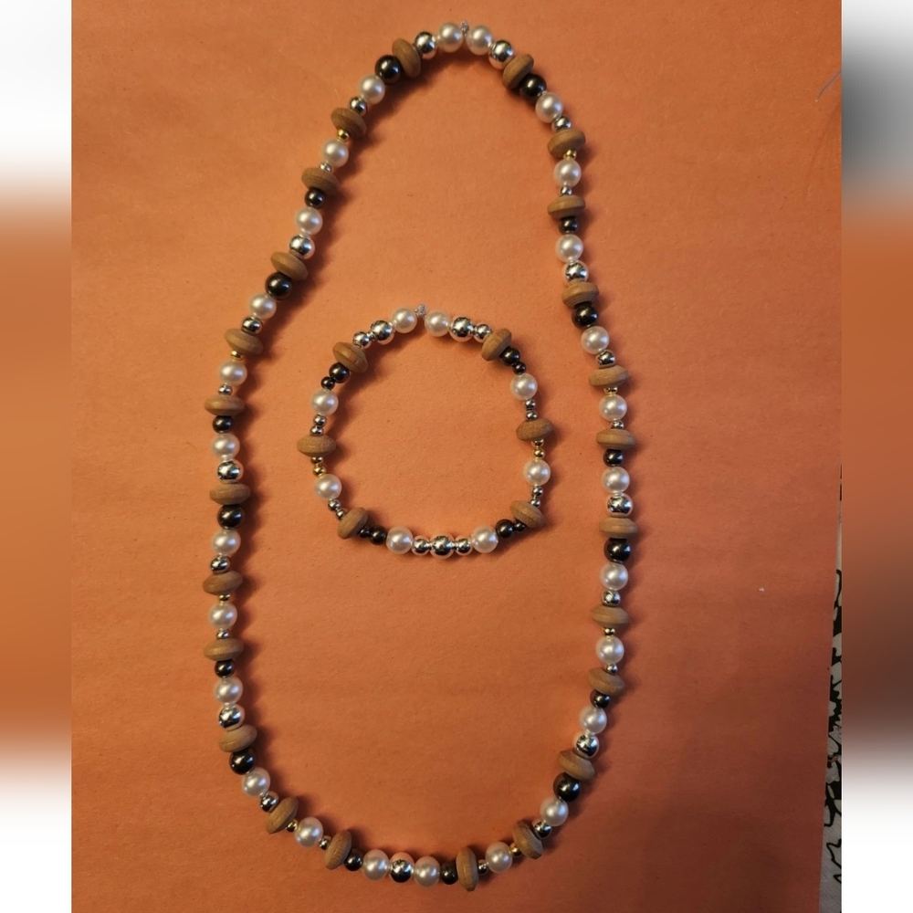 Vintage Wood & Pearl Beaded Jewelry Set | Stretch Necklace + Bracelet | Handmade